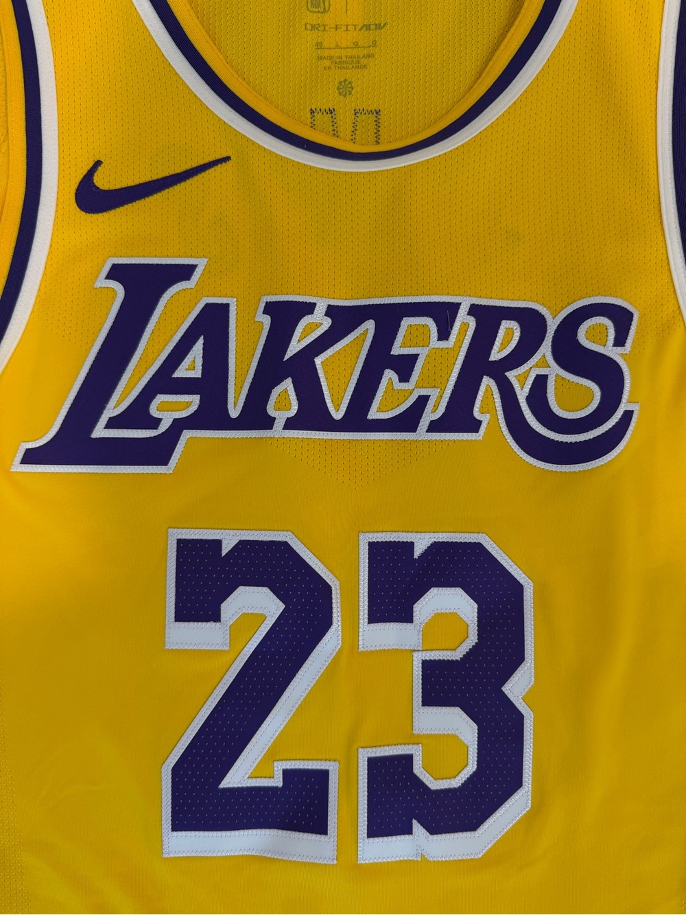 LeBron James Lakers Nike Authentic Jersey Gold #23 Size 48 - Picture 5 of 13